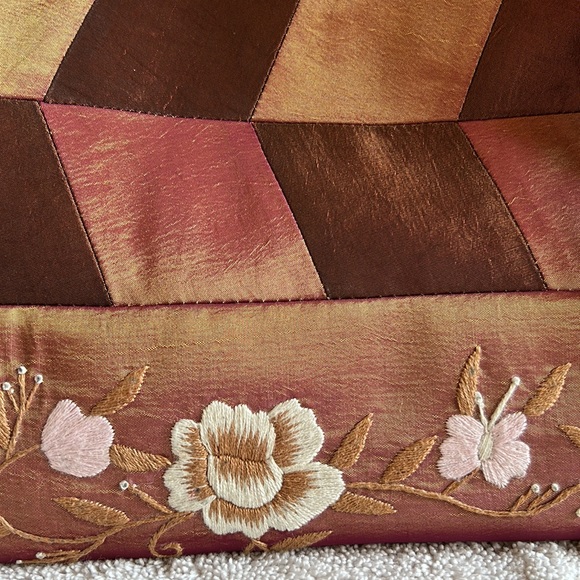 Iridescent Patchwork Shoulder Bag 2xHP🎉 - Picture 11 of 16